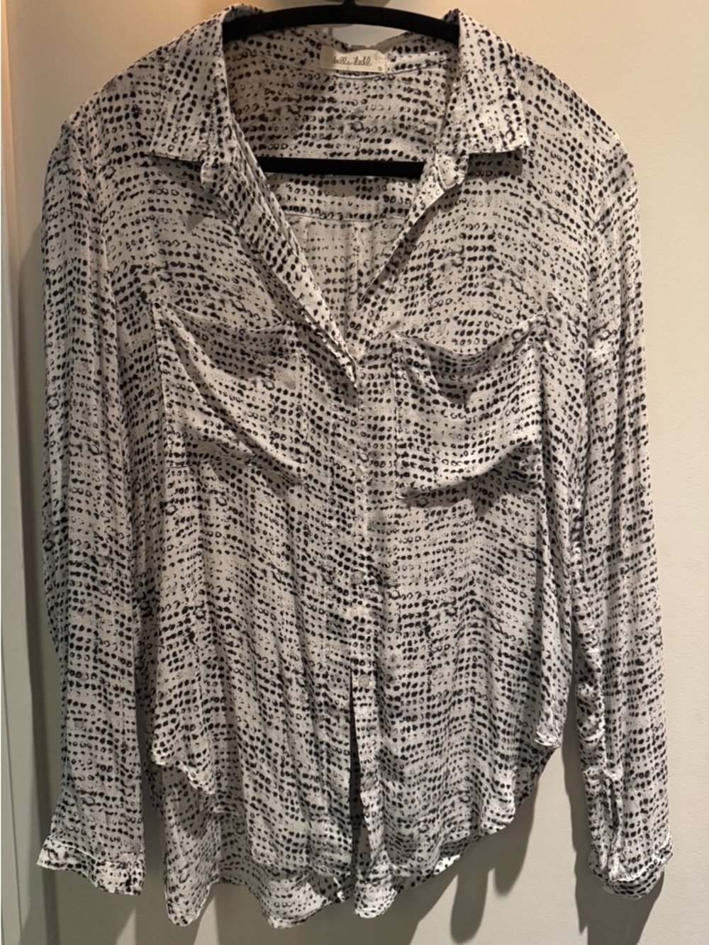 Bella Dahl button- down black & white shirt